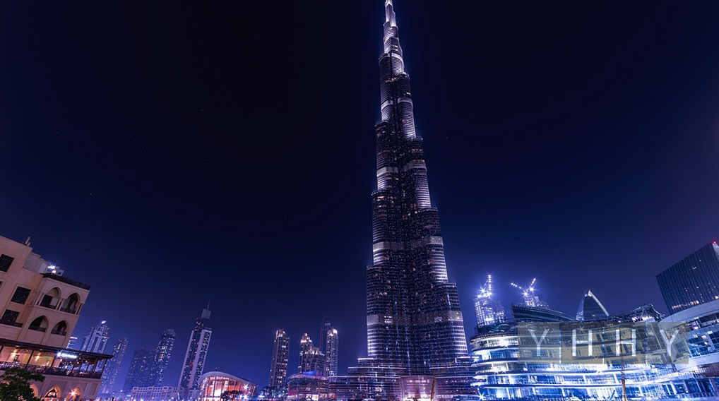 Бурдж Халифа вид Дубая ночью