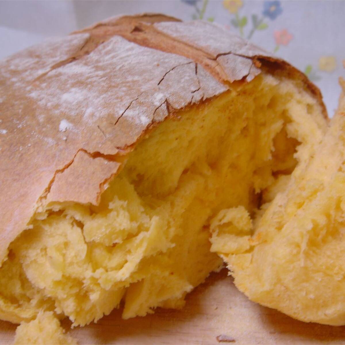 Томатный хлеб на закваске