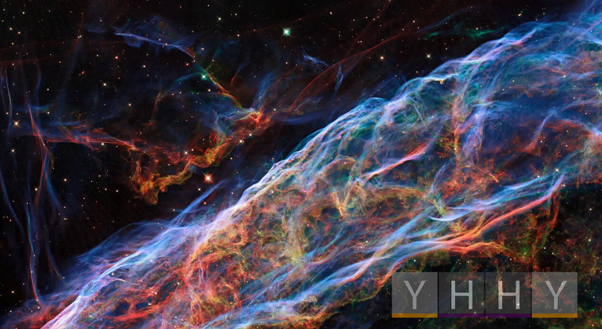 Новое изображение телескопа Хаббла показывает мельчайшие детали туманности Вуаль