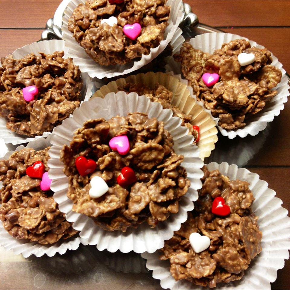Шоколадное печенье с арахисовыми кластерами