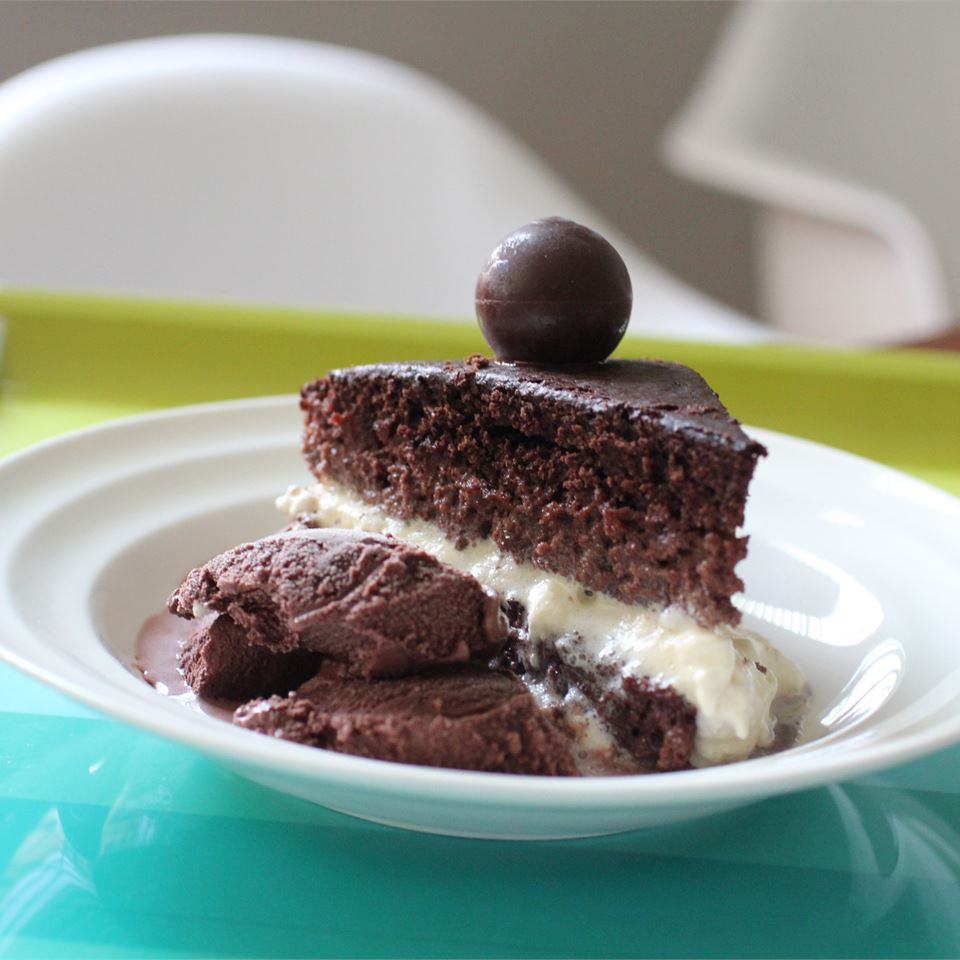 Темный шоколадный торт I
