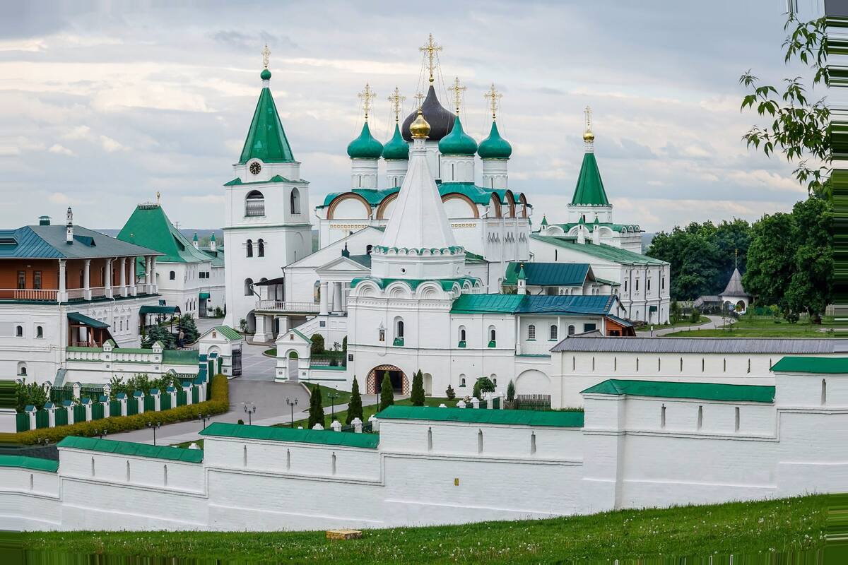 Афиша Прогулка на канатной дороге и посещение Печерского монастыря